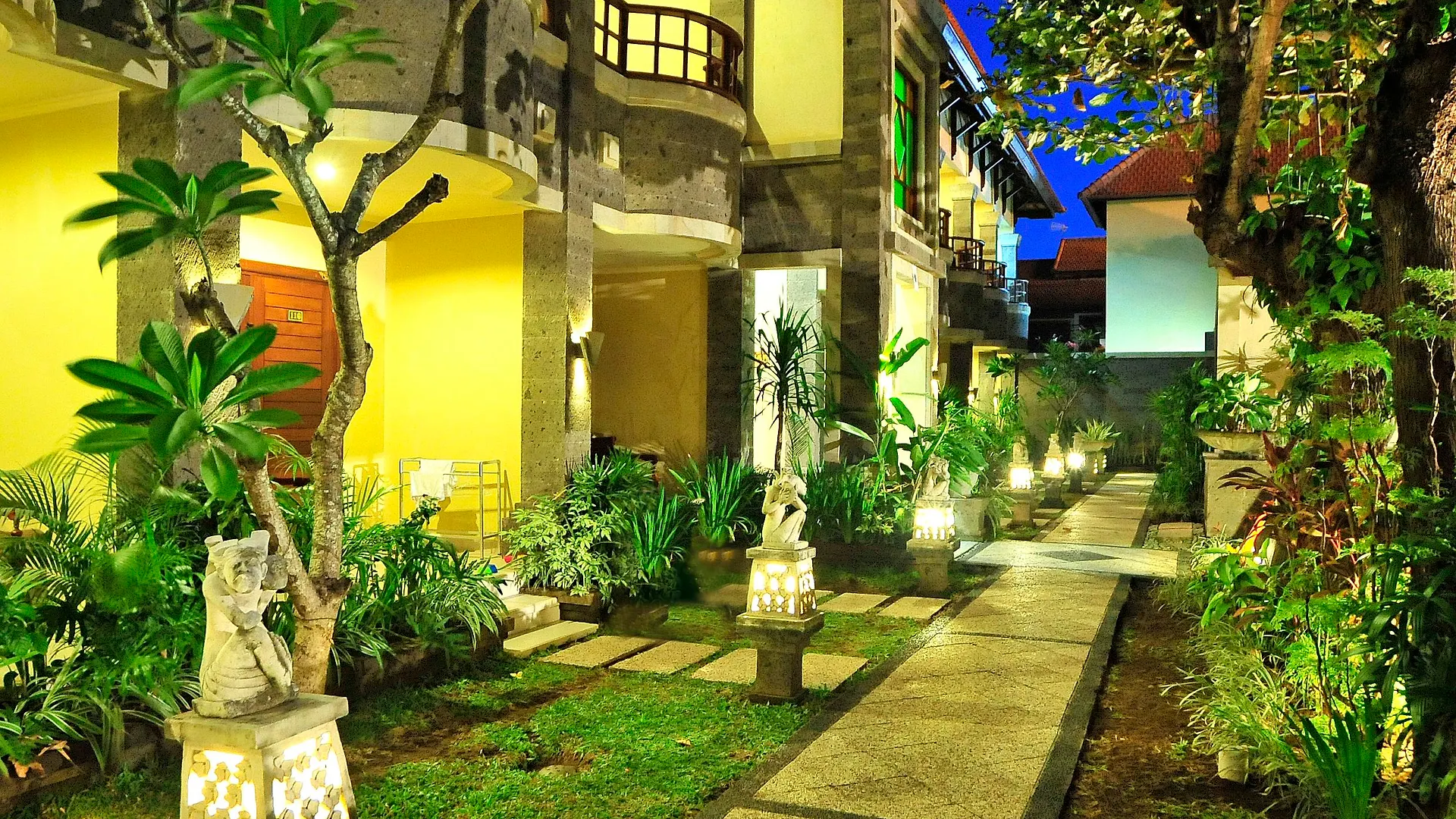 Adhi Jaya Hotel Kuta   Kuta (Bali)
