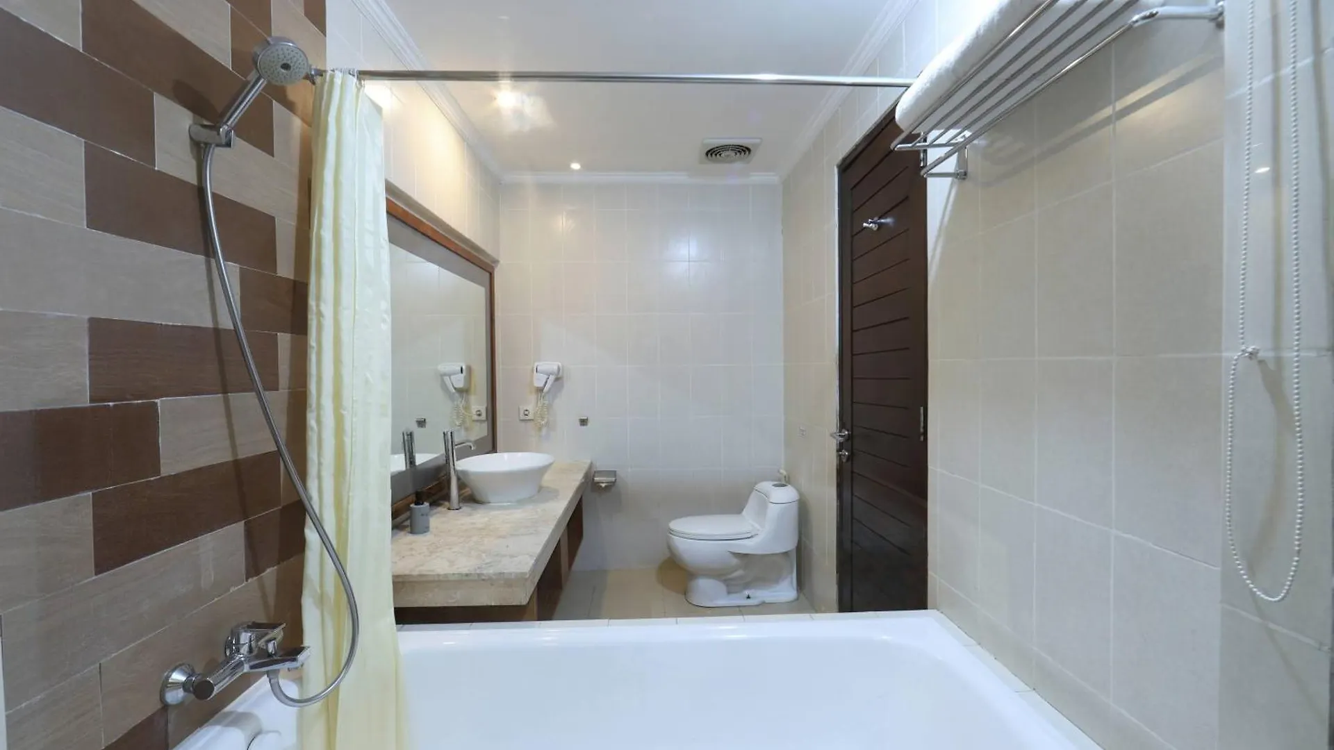 Adhi Jaya Hotel Kuta  Kuta (Bali)